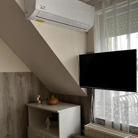 شقة Revesz هاركاني
